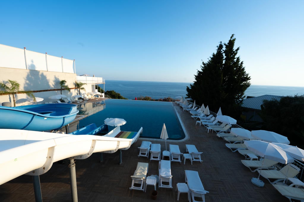 Otel