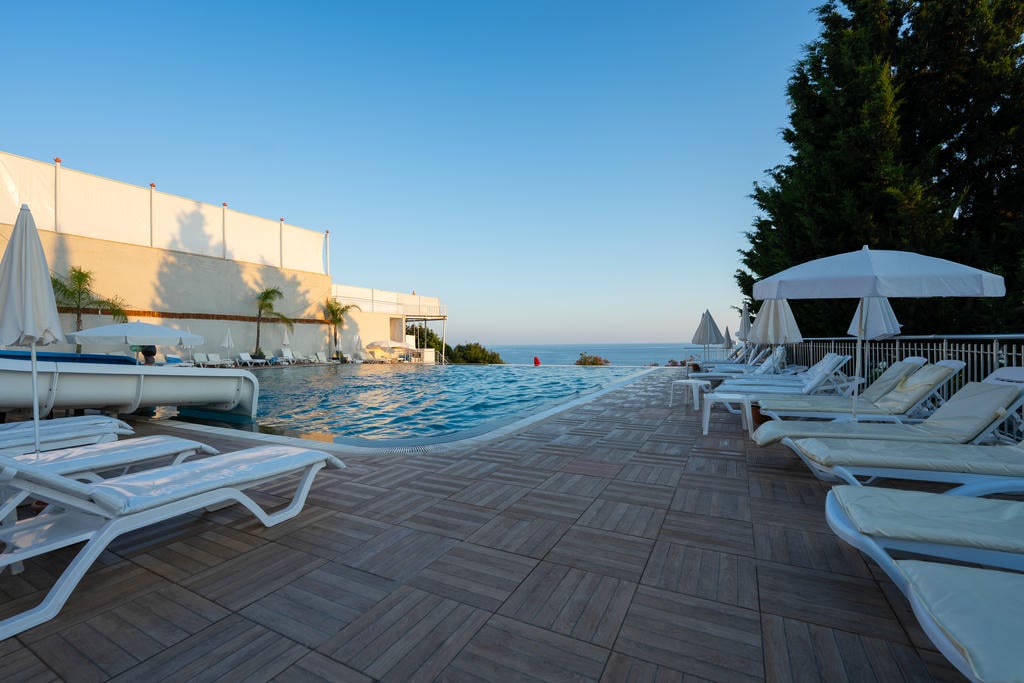 Otel